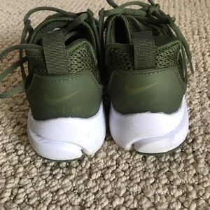 olive green presto nike